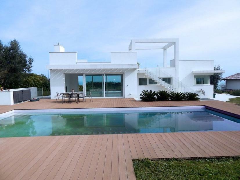 Villa Bianca *